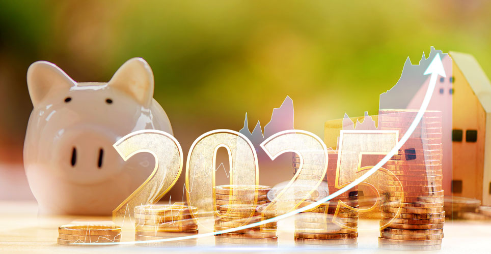 A piggy bank next to number "2025" and a string of lights