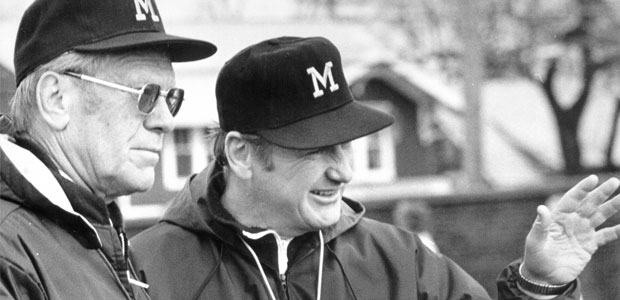 Bo instructs Rick Leach at 1978 Purdue game